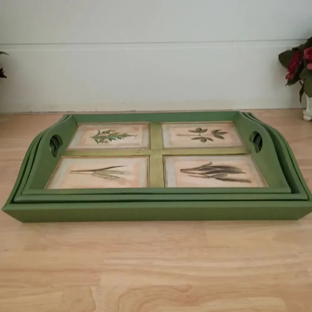 Set of 3 Stackable Lightweight Trays with Handles Colorful